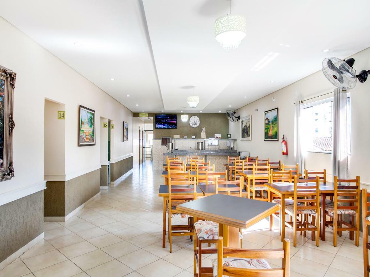 Oyo Hotel Dayse Santana de Parnaíba 外观 照片