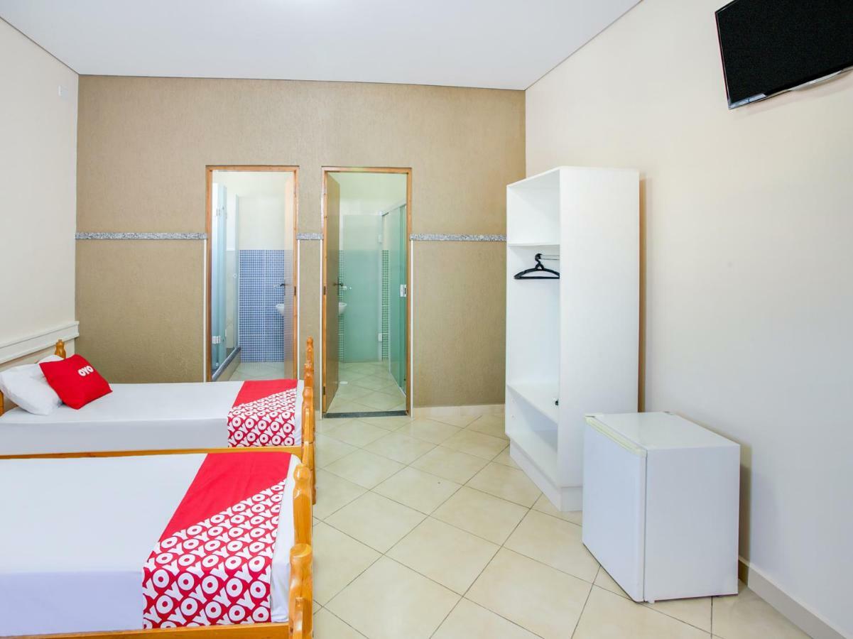 Oyo Hotel Dayse Santana de Parnaíba 外观 照片