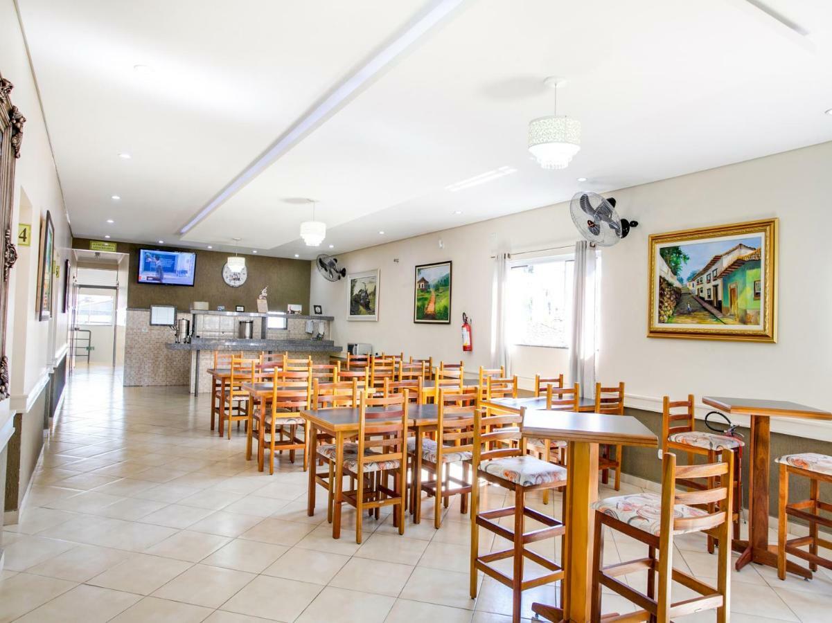Oyo Hotel Dayse Santana de Parnaíba 外观 照片